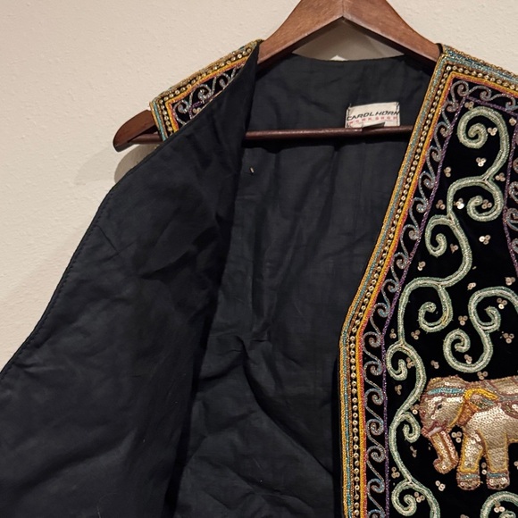 Ornate Black and Gold Embroidered Vest - Picture 3 of 10